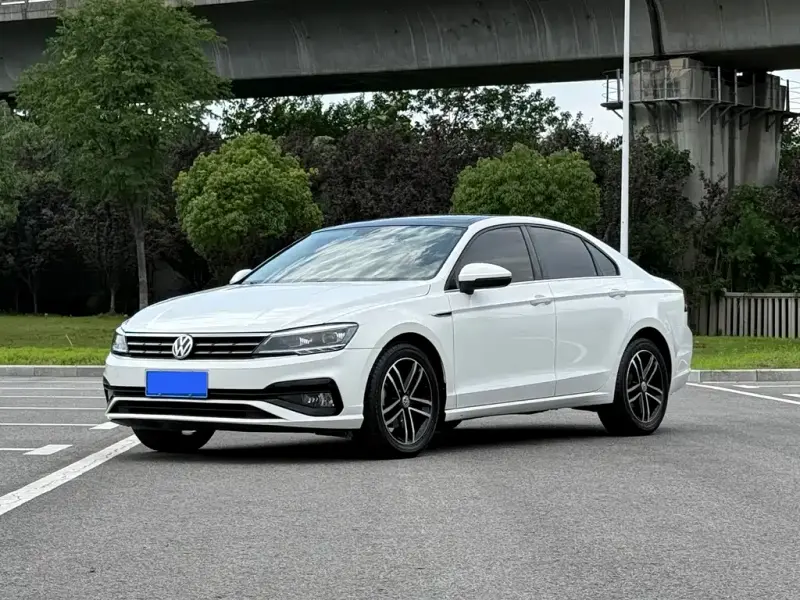 Volkswagen Lamando