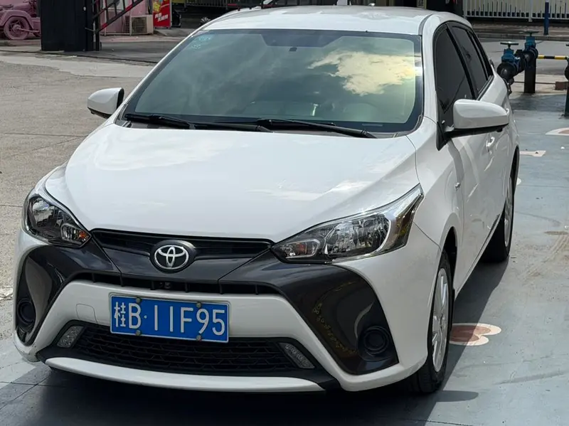 Toyota Yaris L