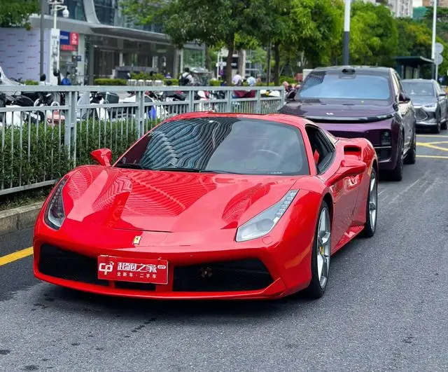 Ferrari 488