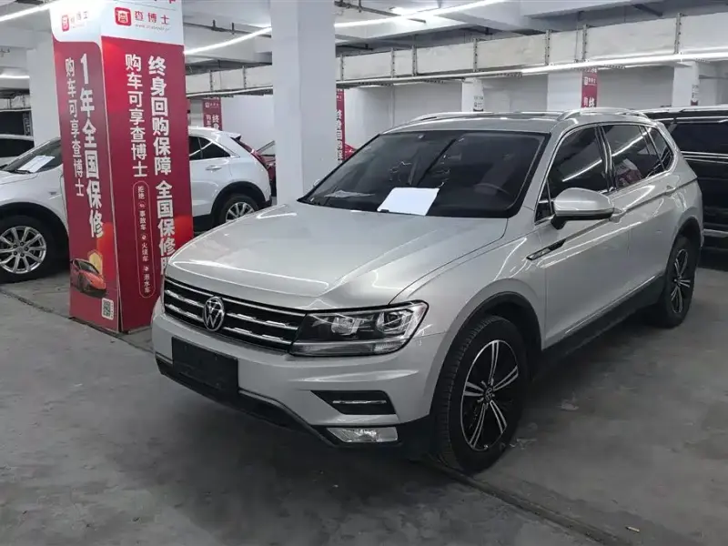 Volkswagen Tiguan L