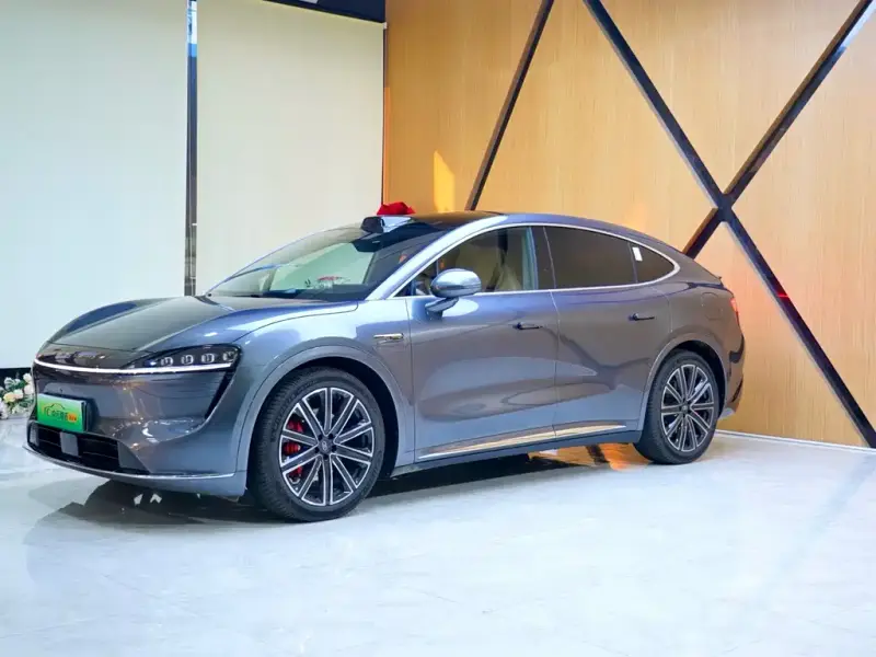 Luxeed Zhijie R7