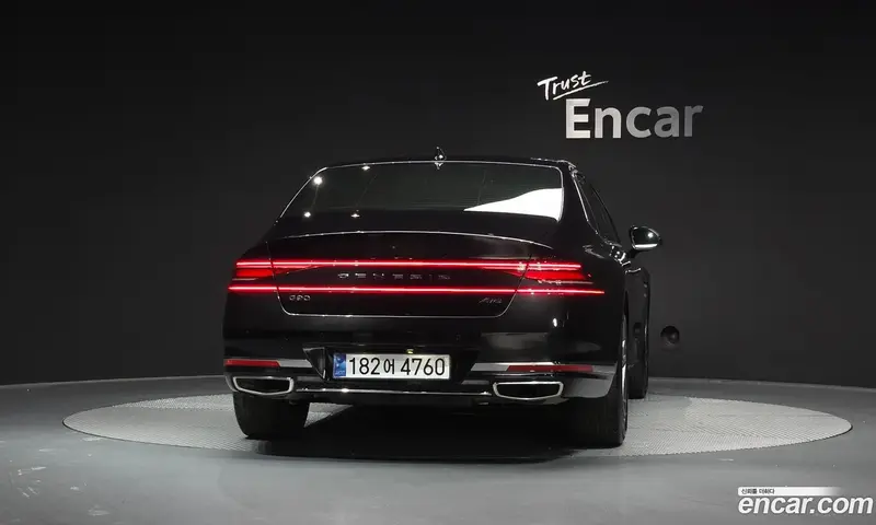 Genesis G90