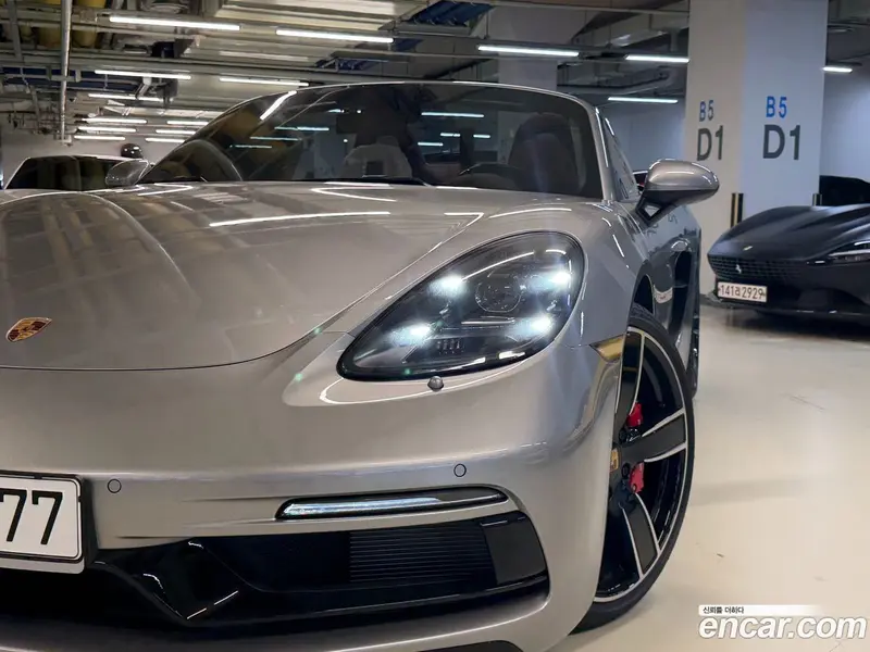 Porsche 718