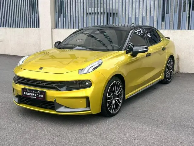 Lynk & Co 03