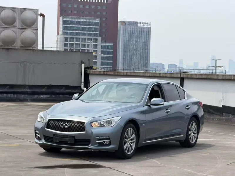 Infiniti Q50L