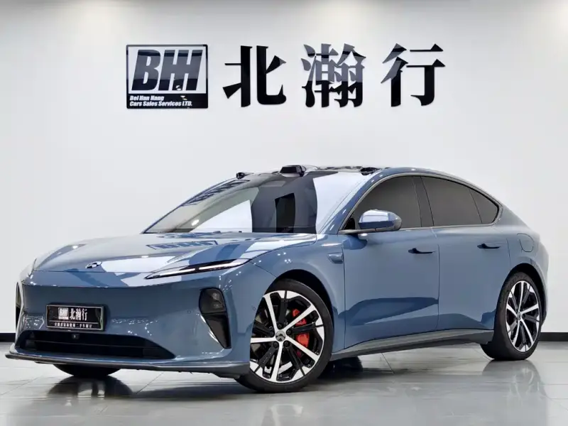 NIO ET5