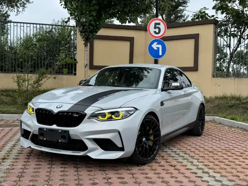 BMW M2