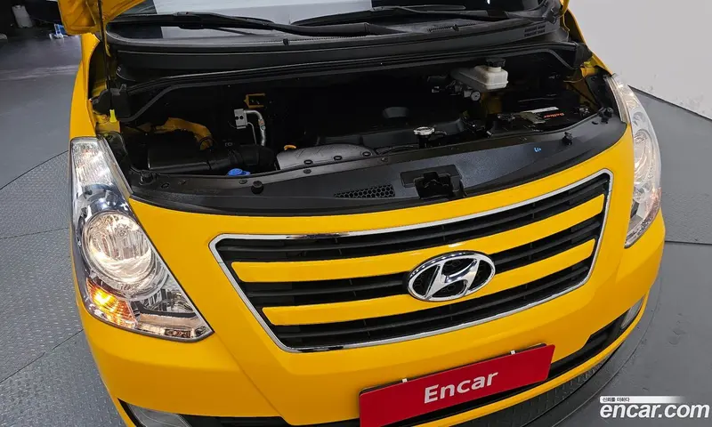 Hyundai H-1