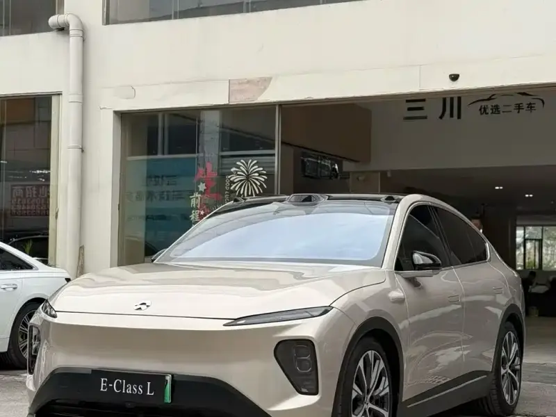 NIO EC7