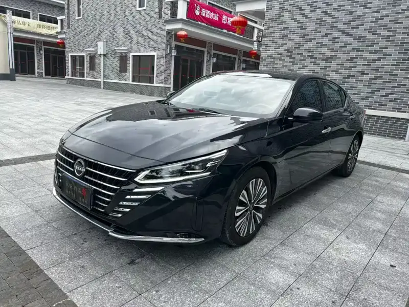 Nissan Teana