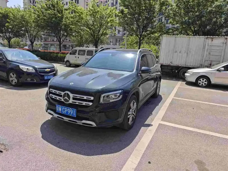 Mercedes-Benz GLB