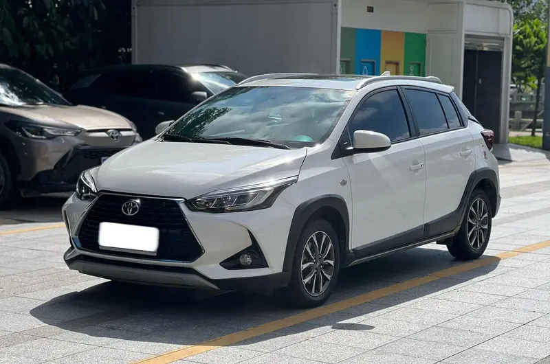 Toyota Yaris L