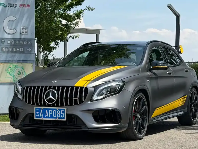 Mercedes-Benz GLA AMG