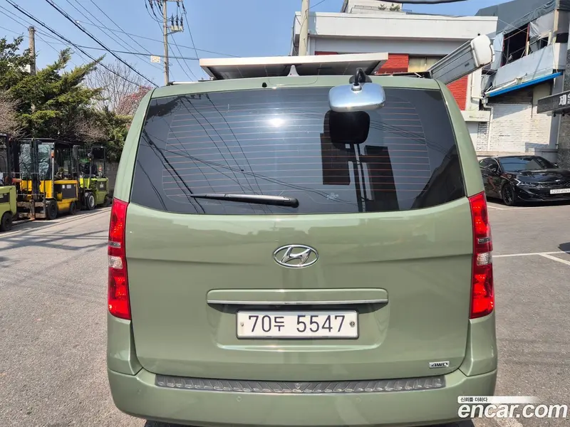 Hyundai H-1 (Starex)