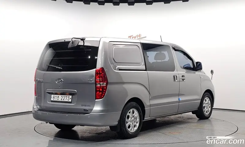 Hyundai H-1