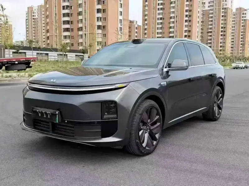 Li Auto L6