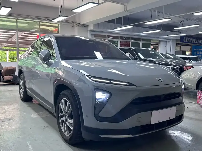 NIO ES6