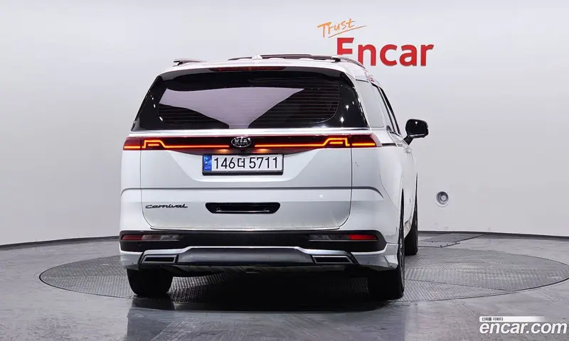 Kia Carnival (Canival)