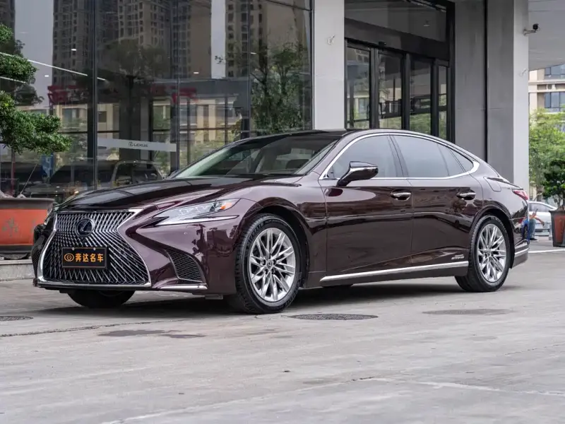 Lexus LS