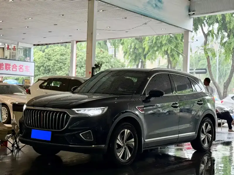 Hongqi HS5