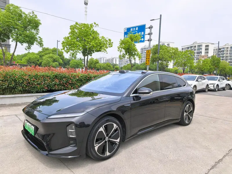 NIO ET5T