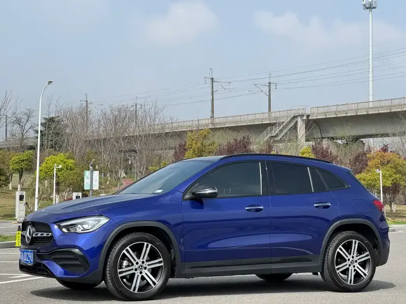 Mercedes-Benz GLA