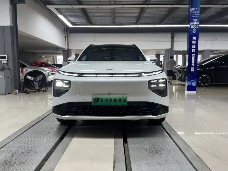 XPeng G9