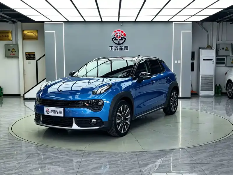 Lynk & Co 02