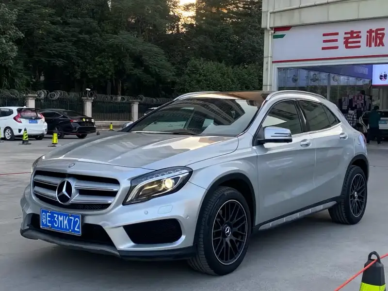 Mercedes-Benz GLA