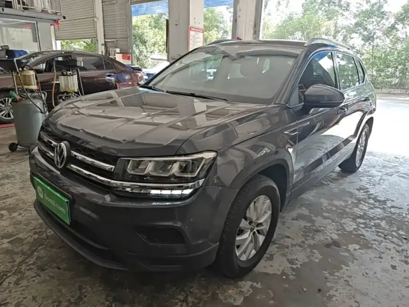 Volkswagen Tharu