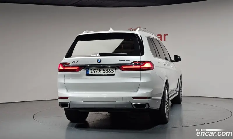 BMW X7