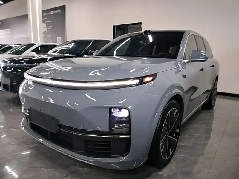 Li Auto L8