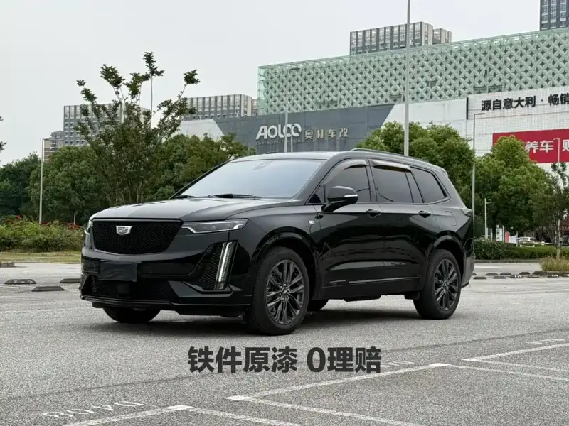 Cadillac XT6