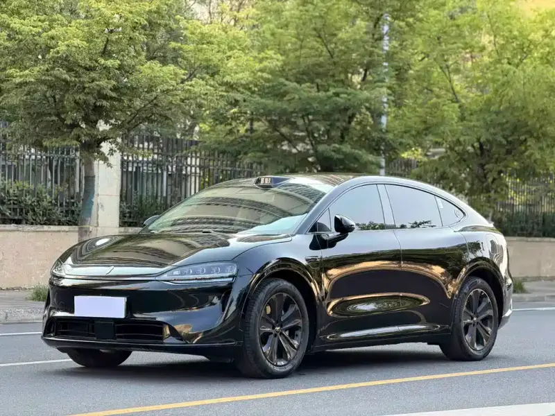Luxeed Zhijie R7