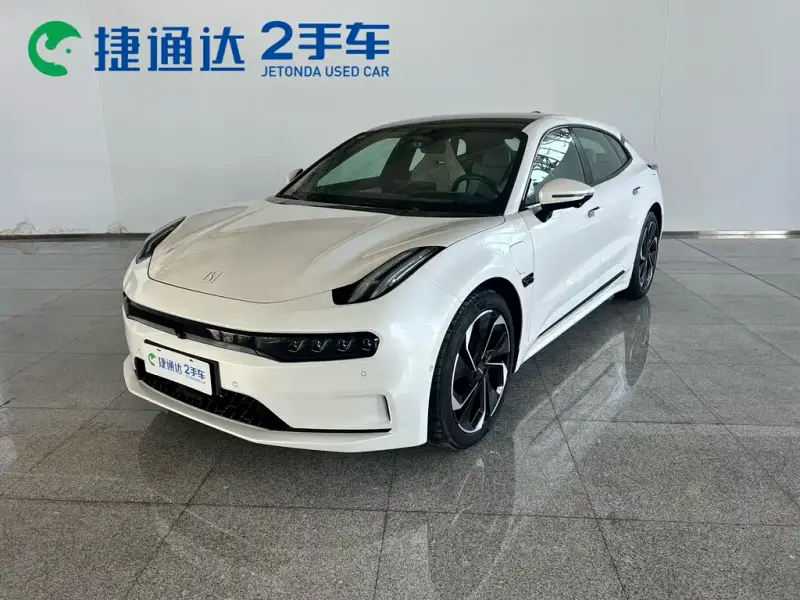 Zeekr 001