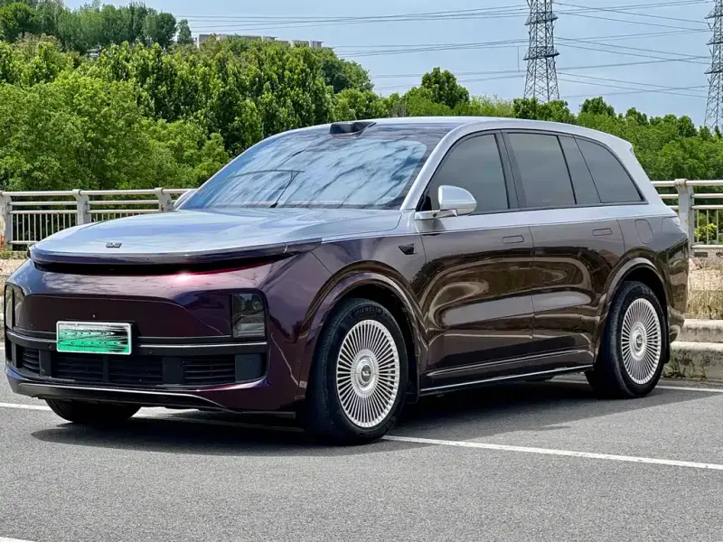 Li Auto L8