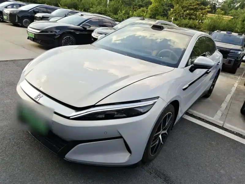 BYD Han L