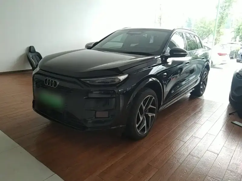 Audi Q6L e-tron