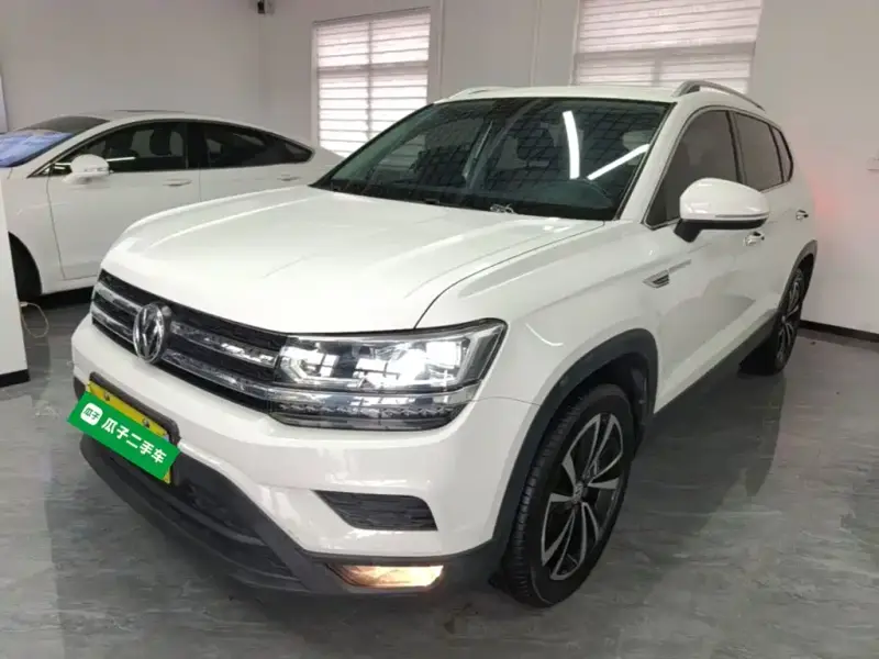 Volkswagen Tharu