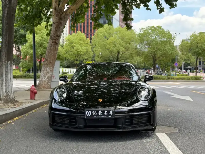 Porsche 911