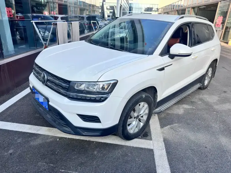 Volkswagen Tharu