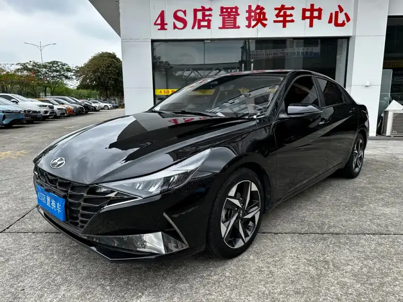 Hyundai Elantra