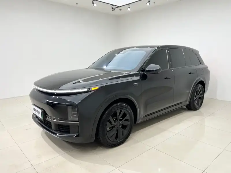 Li Auto L8