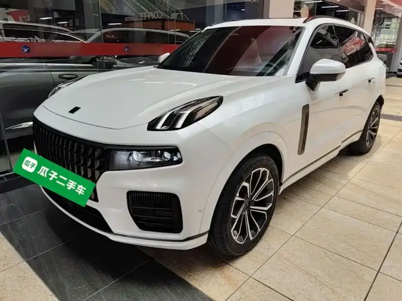 Lynk & Co 09 EM-P