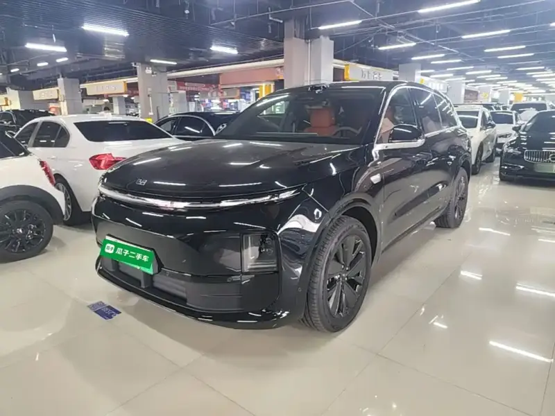 Li Auto L6