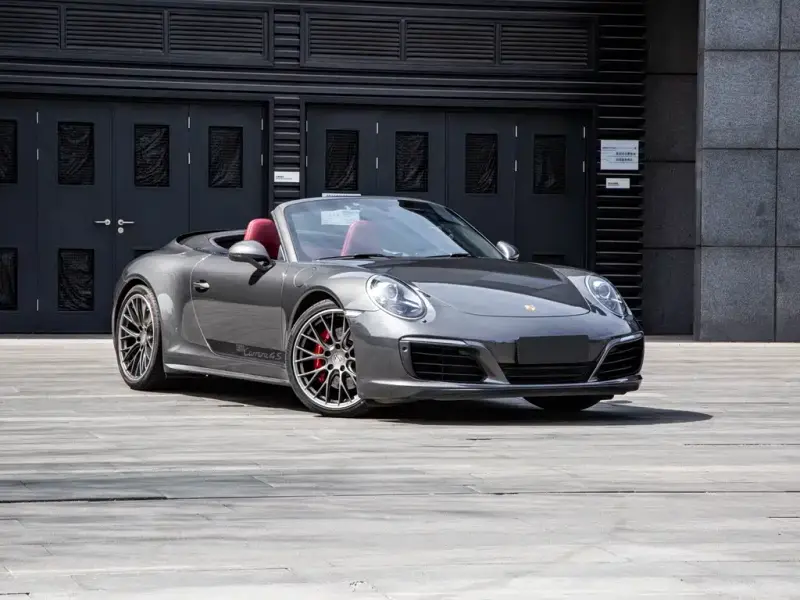 Porsche 911