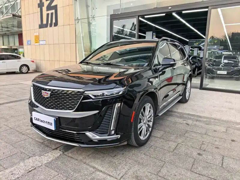 Cadillac XT6