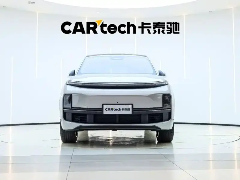 Li Auto L8
