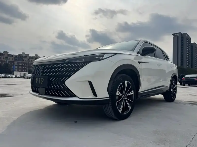 Roewe MG HS (RX5)