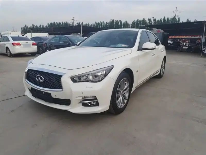 Infiniti Q50L